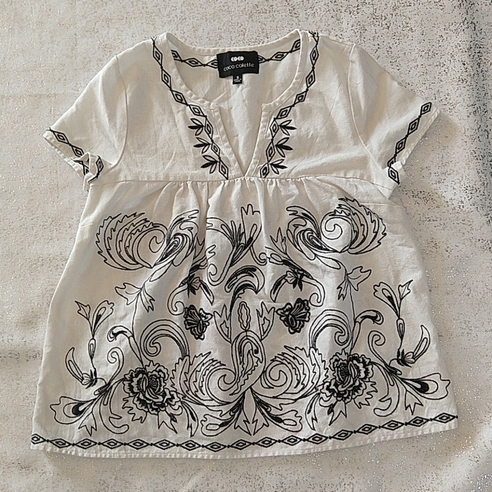 Embroidered Top - Picture 2 of 7